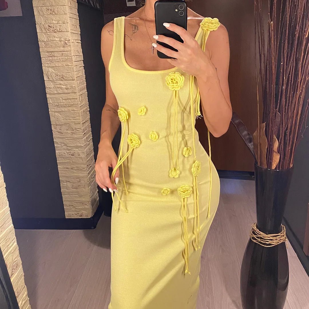 Vestido midi de punto con bordado floral Hanna
