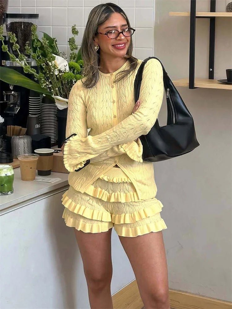 Conjunto de shorts de punto con volantes Isabel