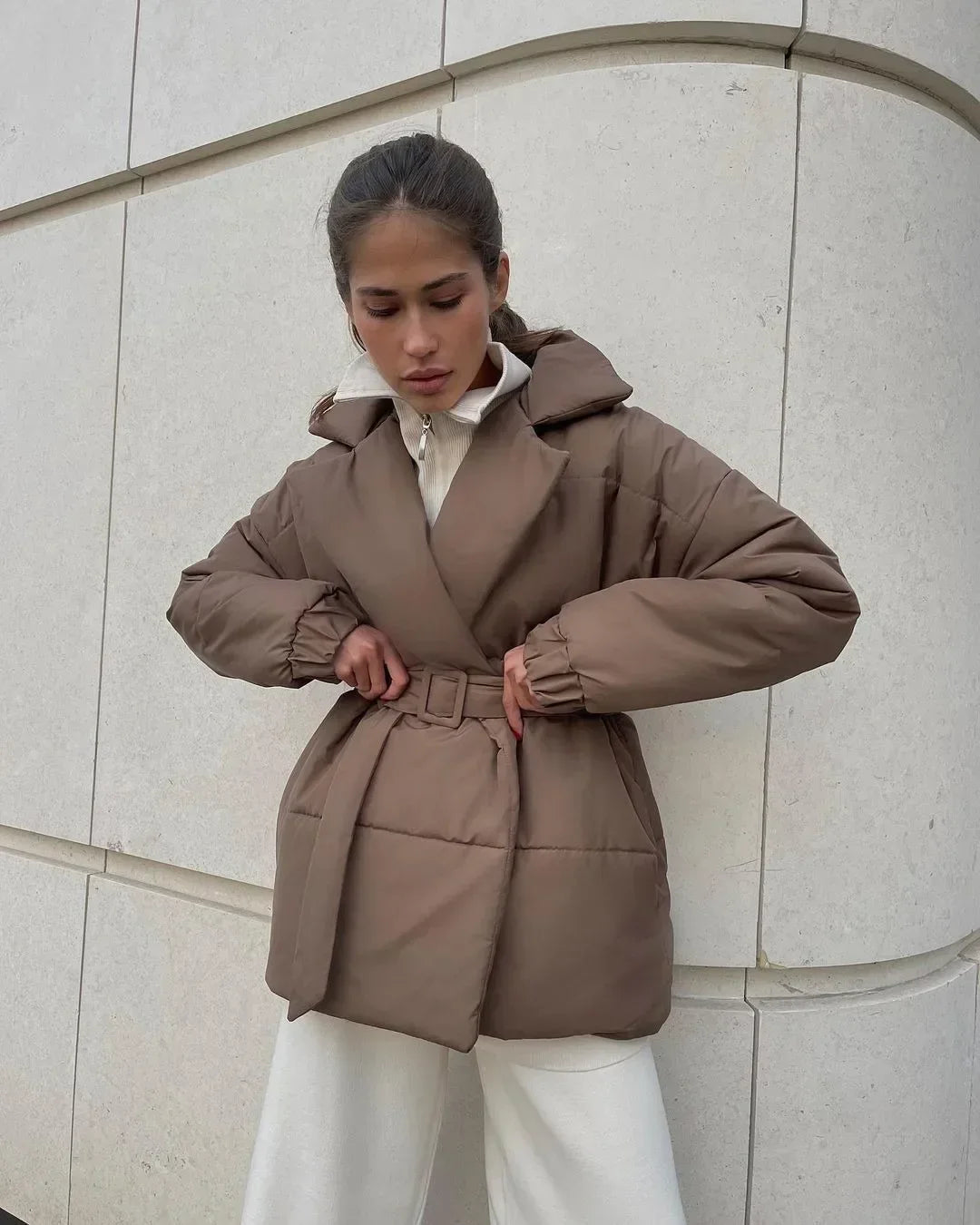 Chaqueta acolchada con cinturón Jaime