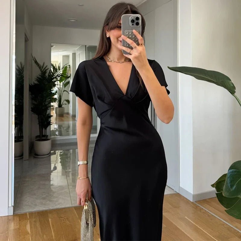 Vestido midi de satén con escote en V Janna