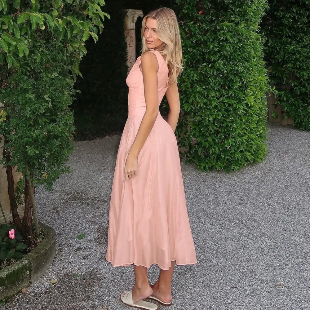 Vestido de noche con escote en V Jessica
