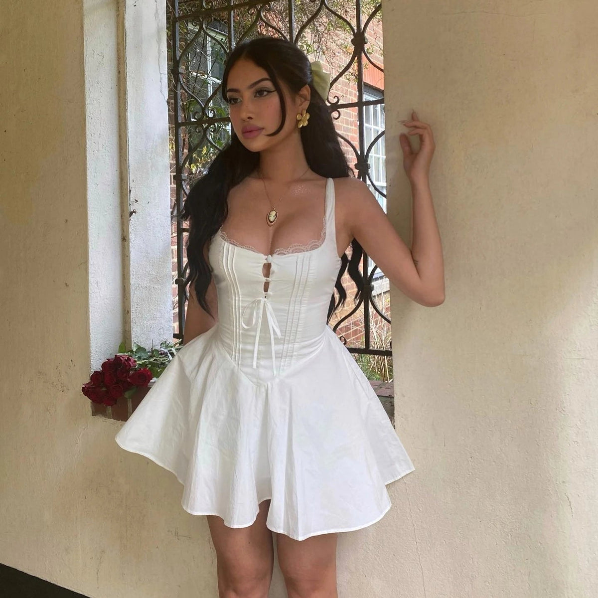 Minivestido vaporoso con cordones Jolie
