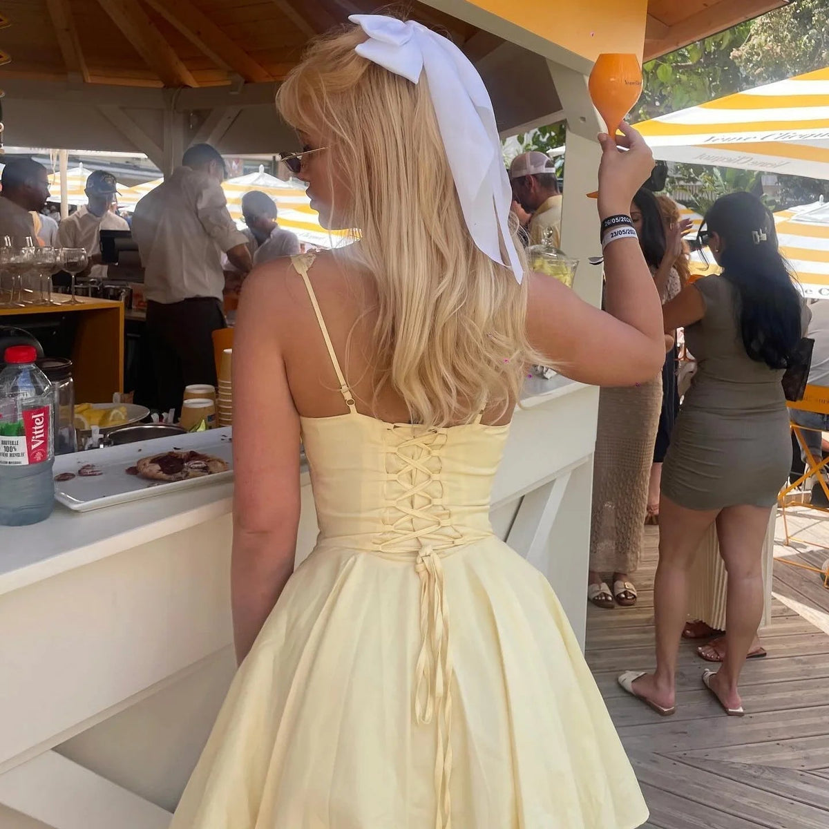 Minivestido vaporoso con cordones Jolie