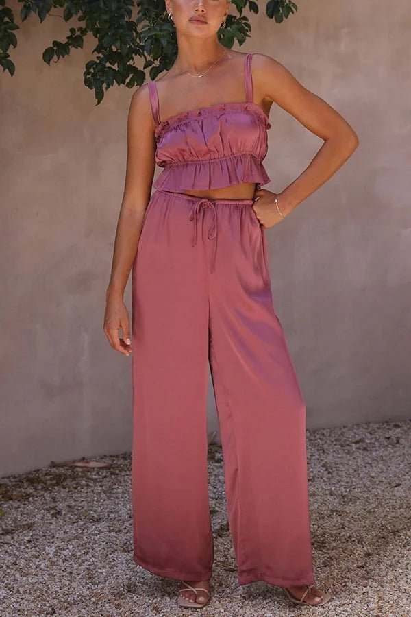 Conjunto de top con volantes y pantalón con cintura elástica Julianne