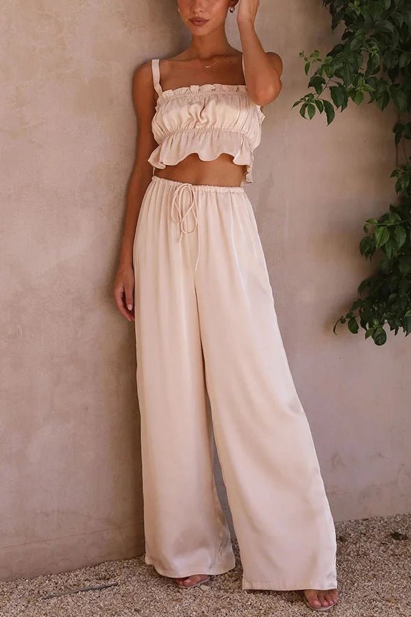 Conjunto de top con volantes y pantalón con cintura elástica Julianne