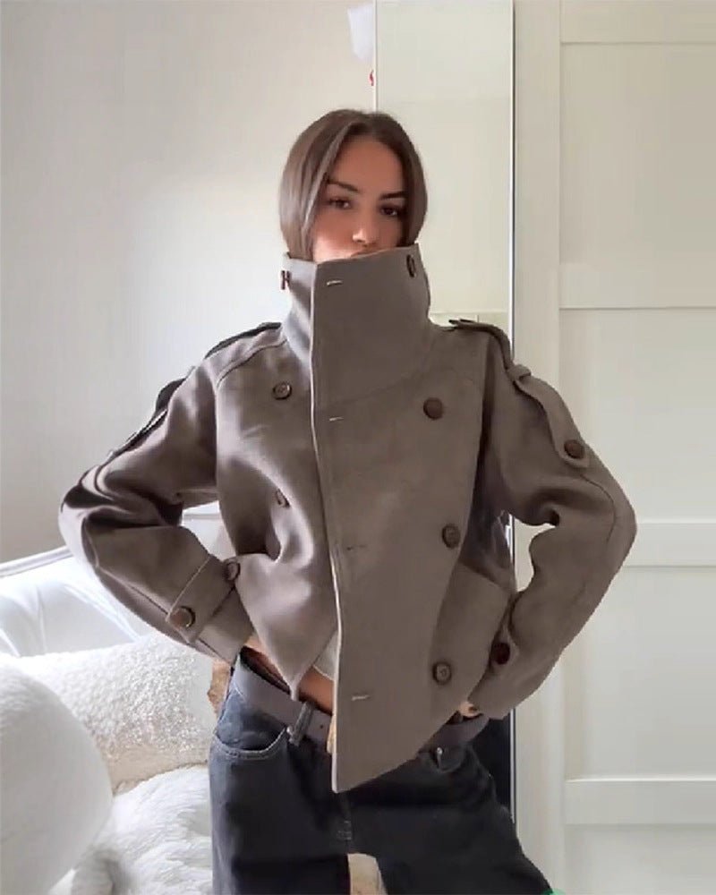Abrigo extragrande con cuello alto Julie