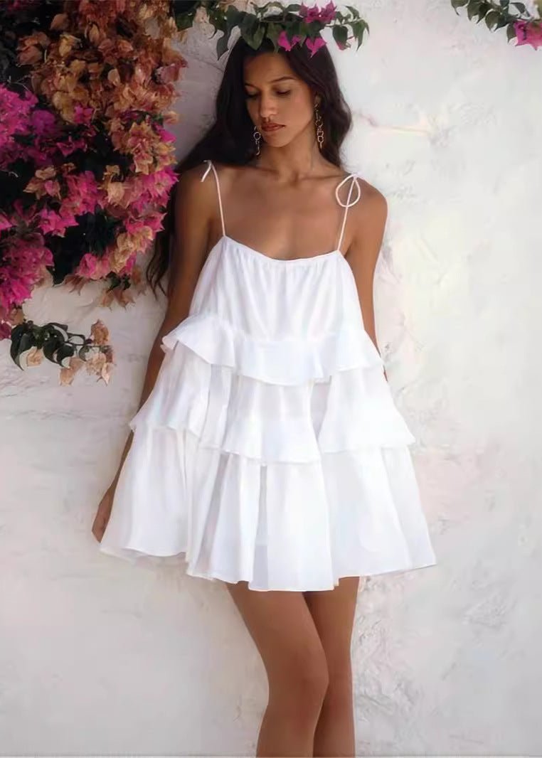 Vestido veraniego corto con volantes escalonados Kaira