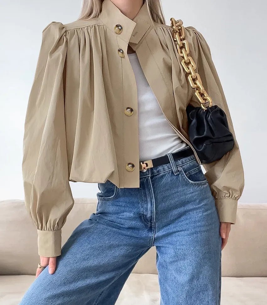 Chaqueta corta plisada Karina