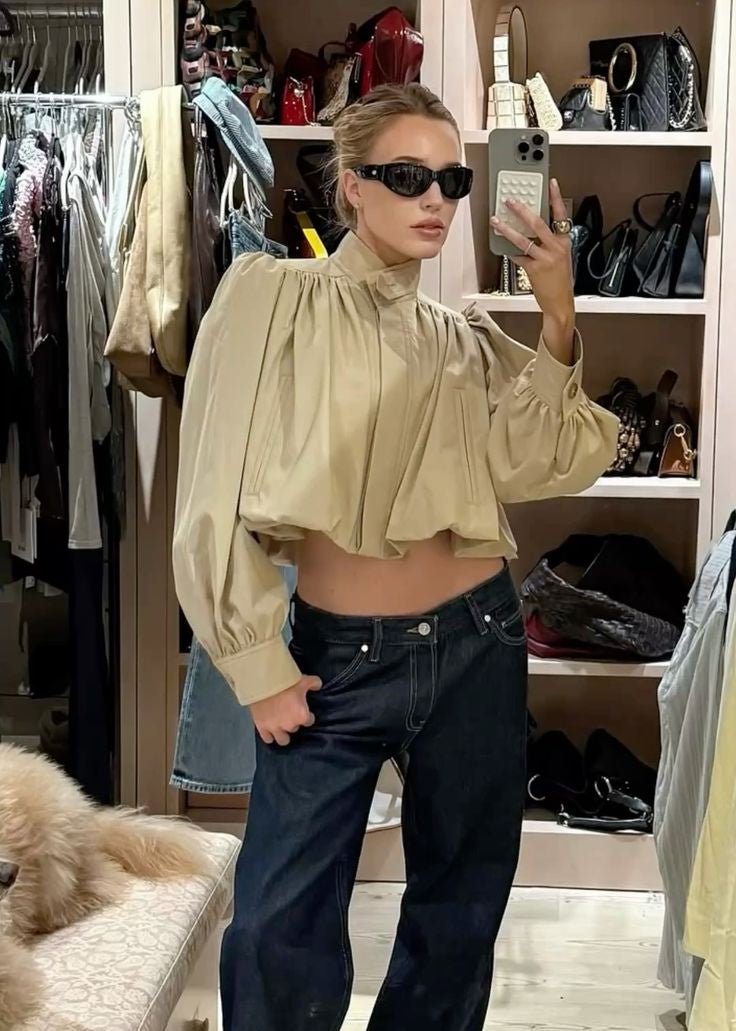 Chaqueta corta plisada Karina