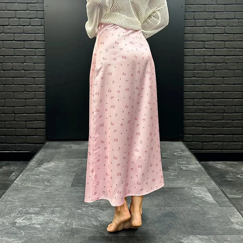 Falda midi Kate de satén estampado y talle alto
