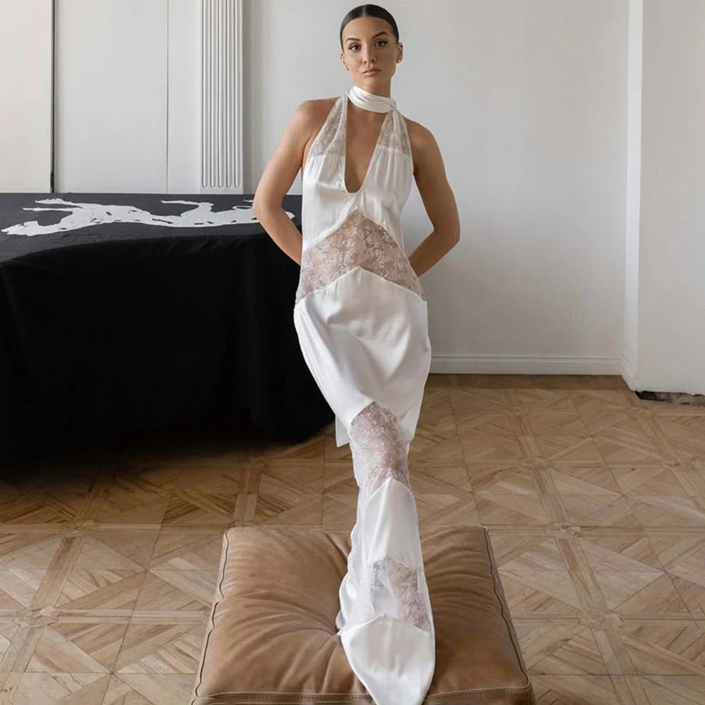 Vestido largo de encaje con lazo