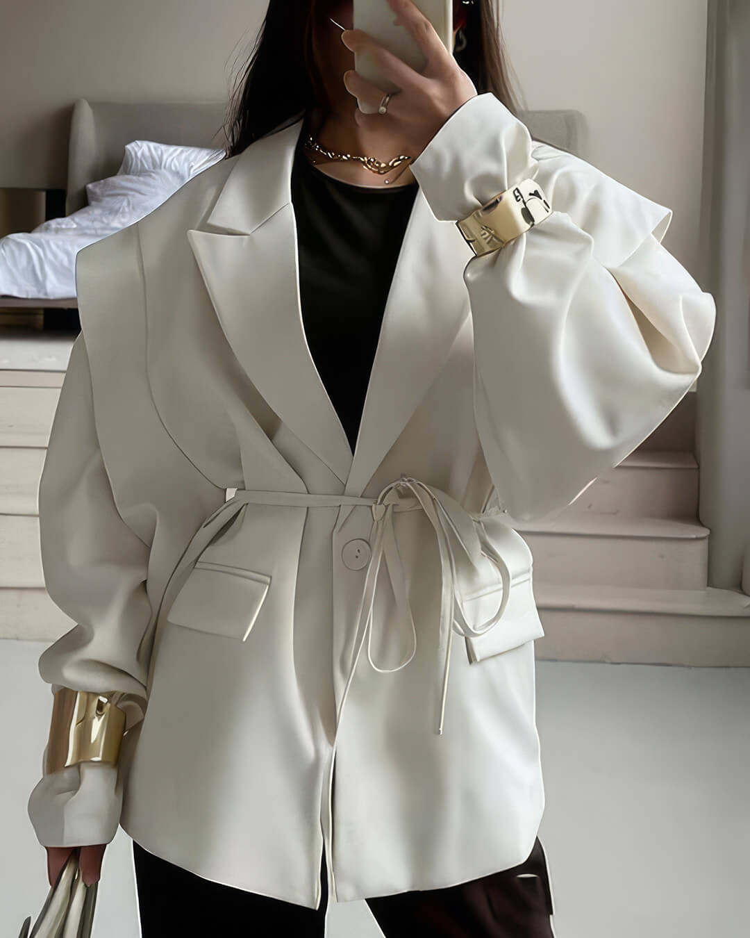 Blazer con cinturón y mangas amplias Leandra