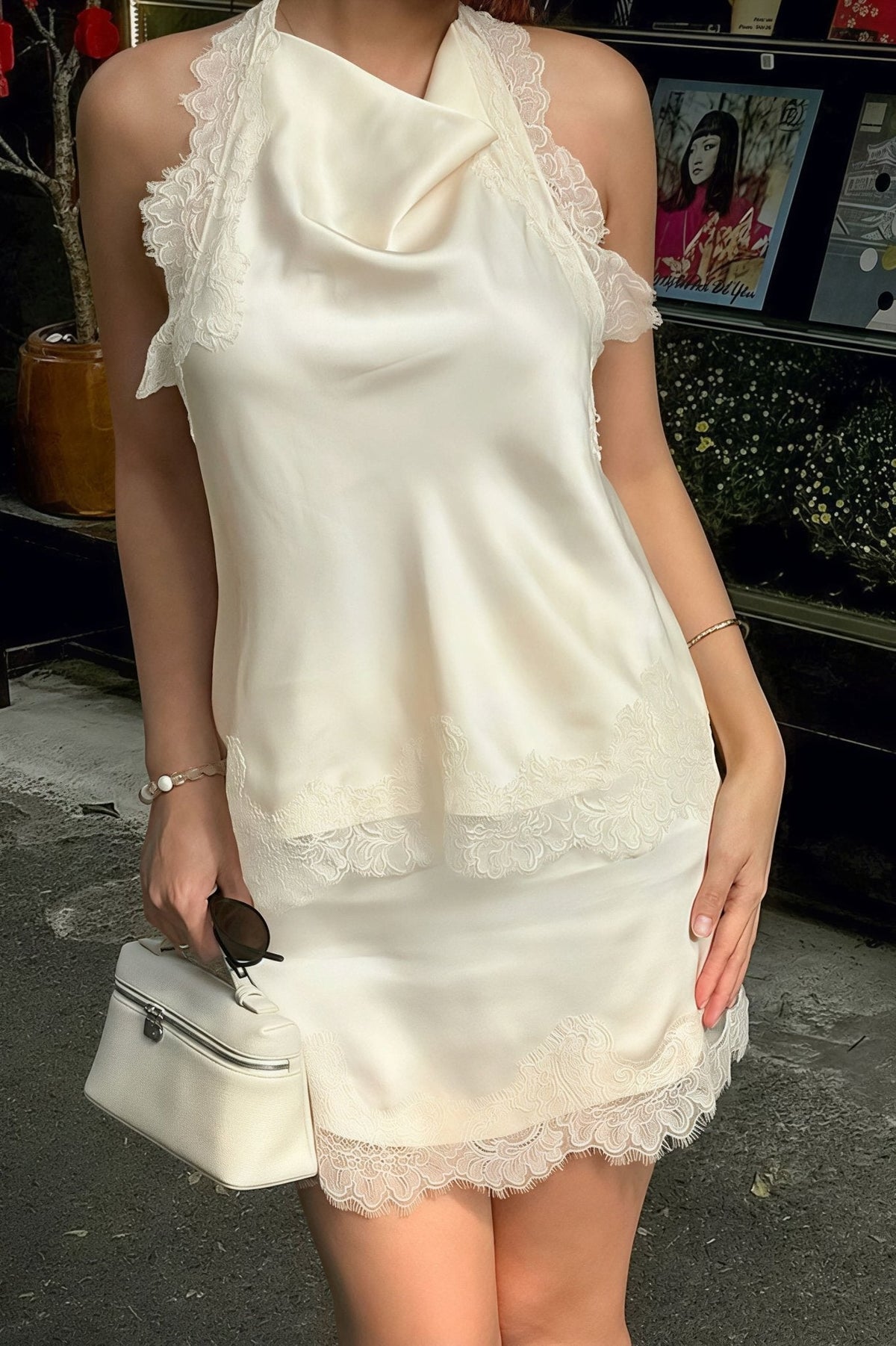 Minivestido halter de encaje Lena