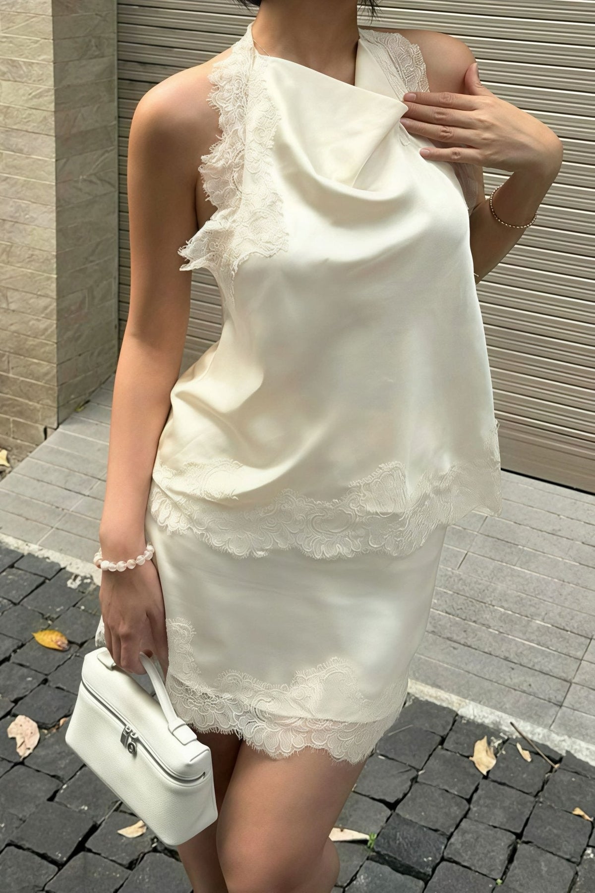 Minivestido halter de encaje Lena