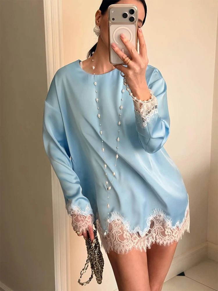 Vestido de satén y encaje con detalle de lazo Linda