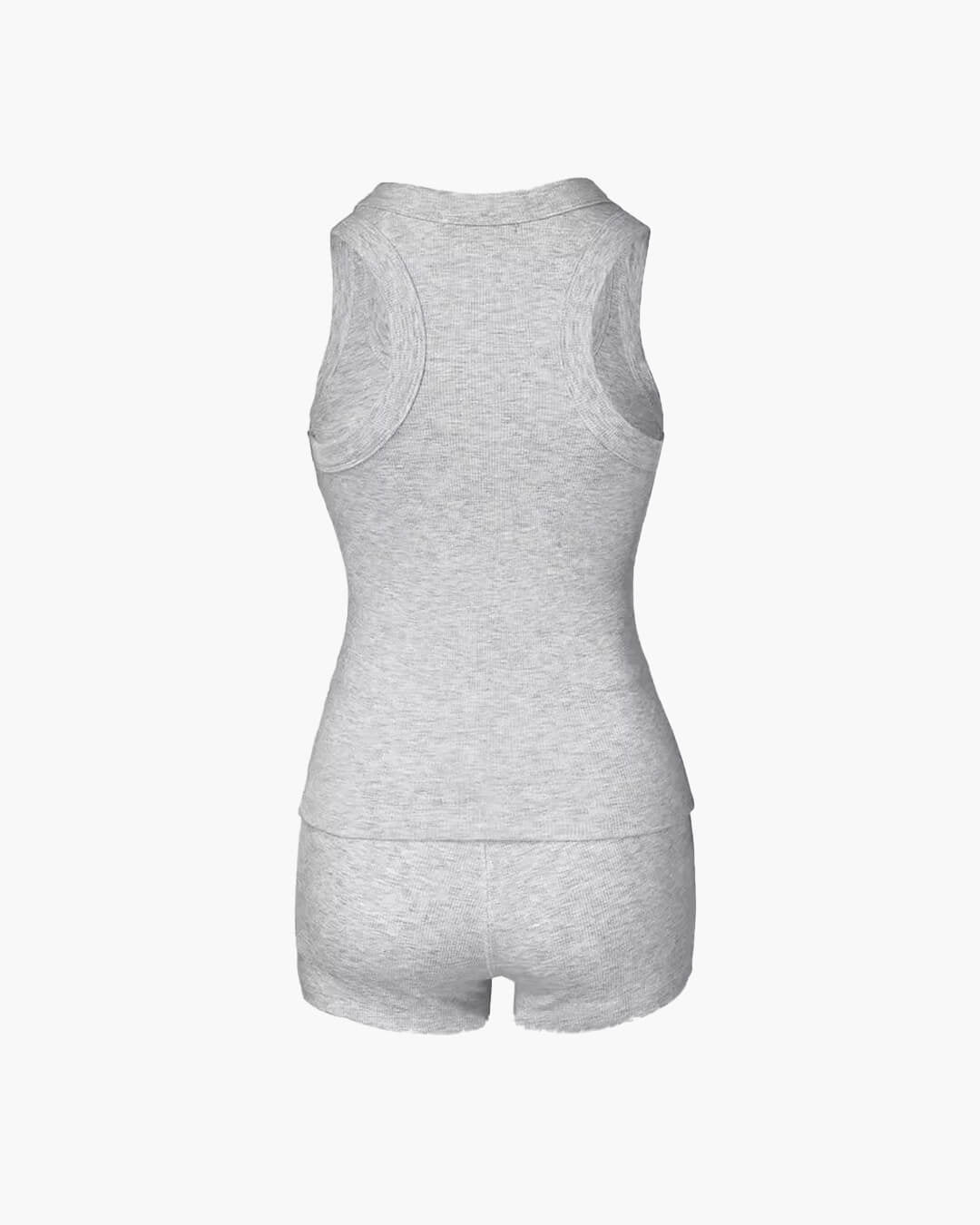 Conjunto de camiseta de tirantes y shorts Liza