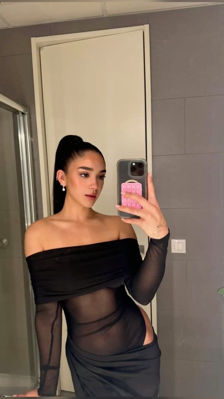 Maxivestido de malla de manga larga Lizy