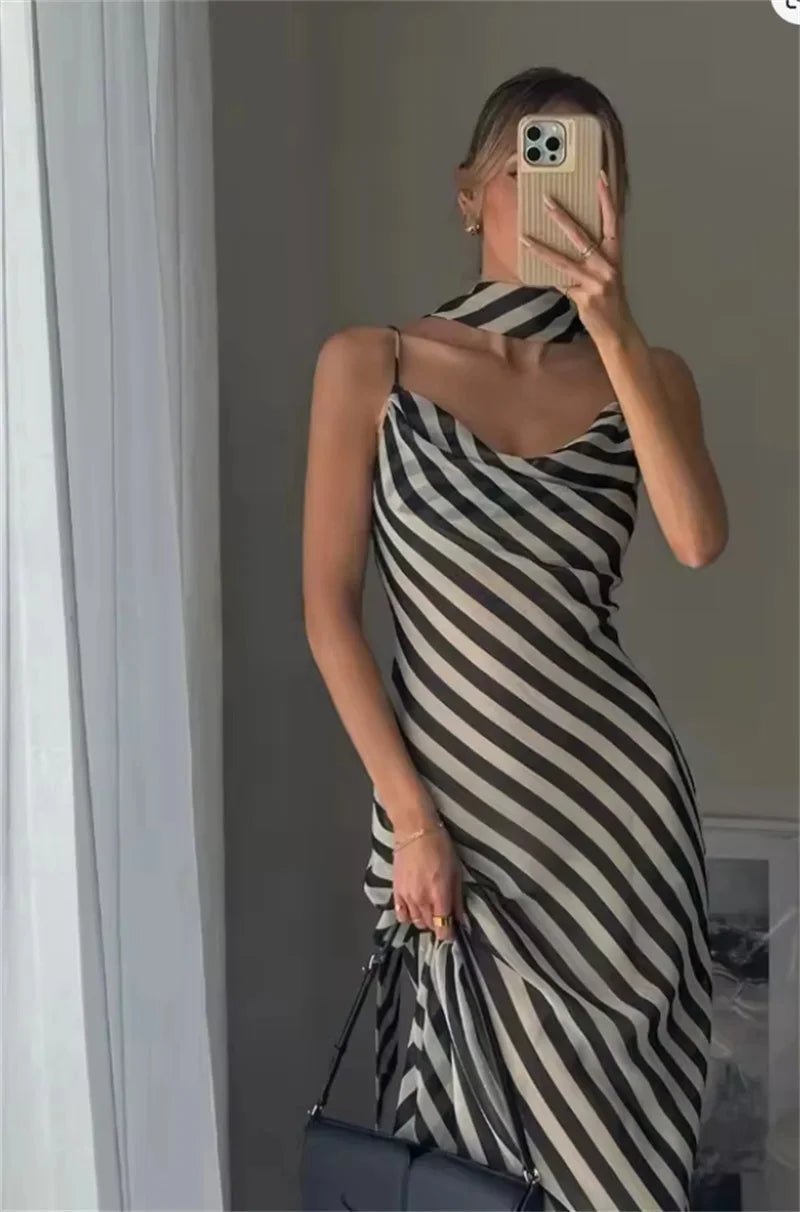 Vestido largo con estampado de rayas y pañuelo Lola