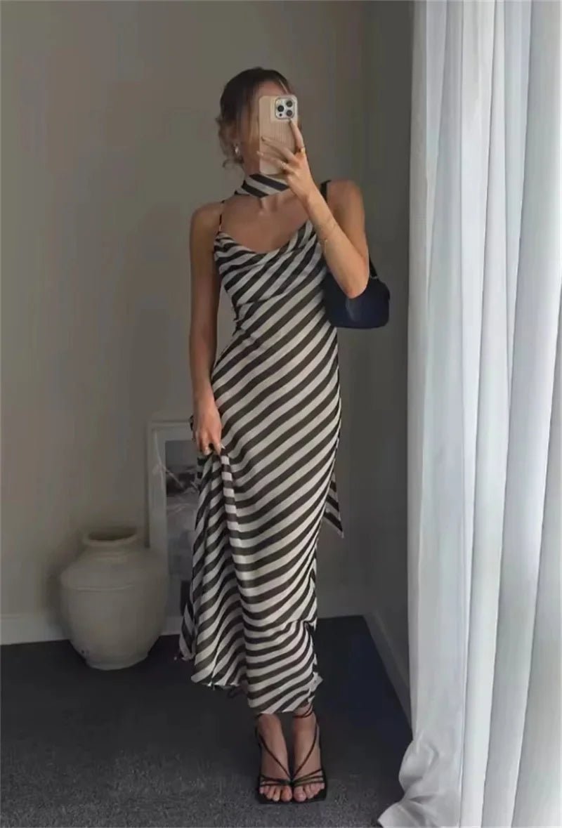 Vestido largo con estampado de rayas y pañuelo Lola