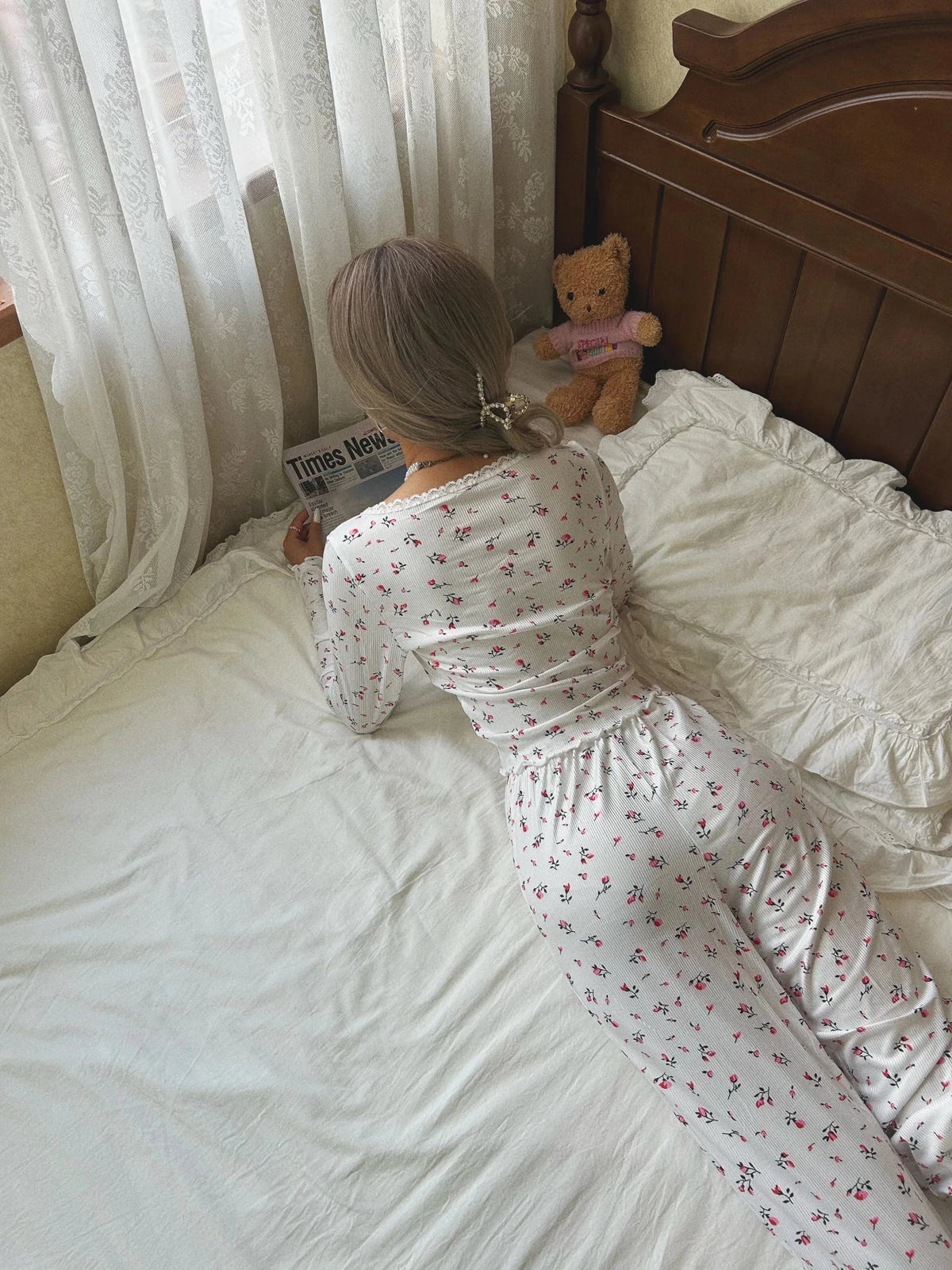 Conjunto de pijama floral de manga larga