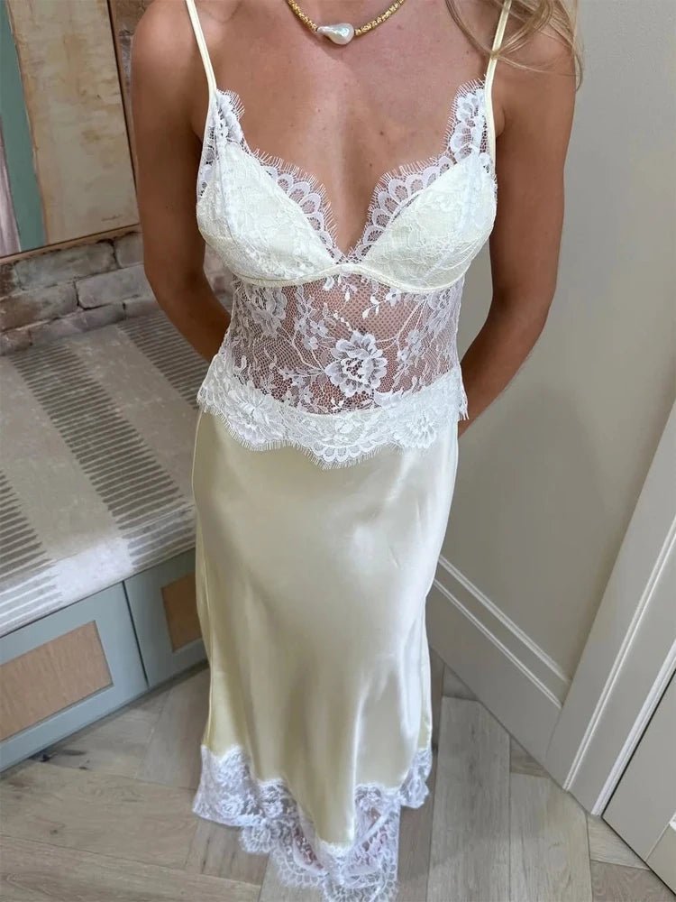 Vestido de satén y encaje con hombros descubiertos Lora
