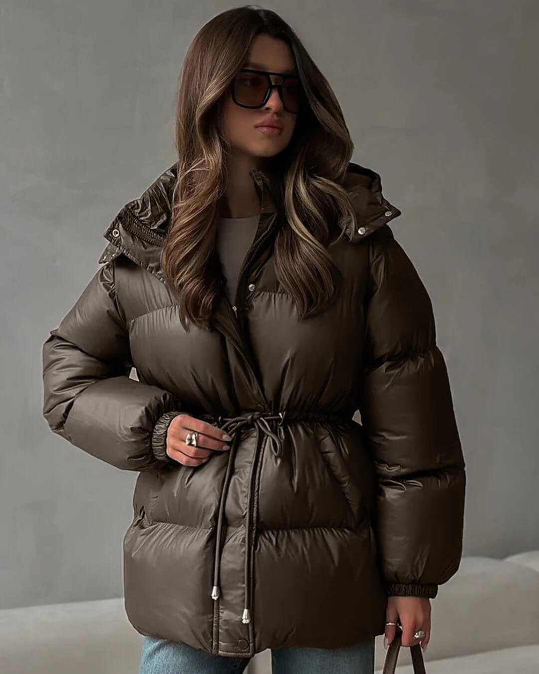 Abrigo acolchado Lorie con capucha y cordón ajustable
