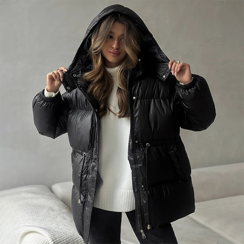 Abrigo acolchado Lorie con capucha y cordón ajustable
