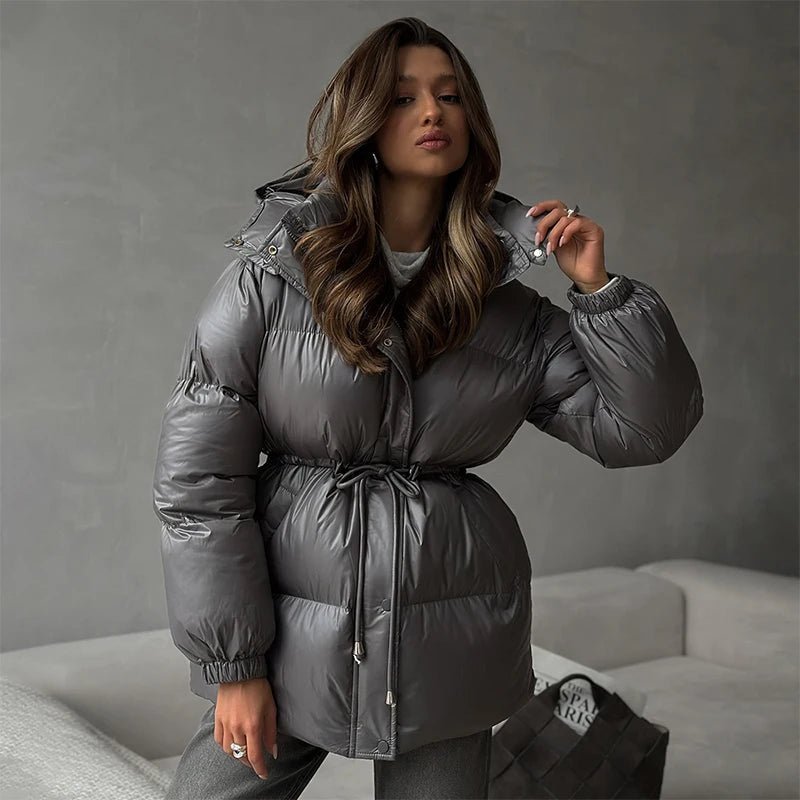 Abrigo acolchado Lorie con capucha y cordón ajustable