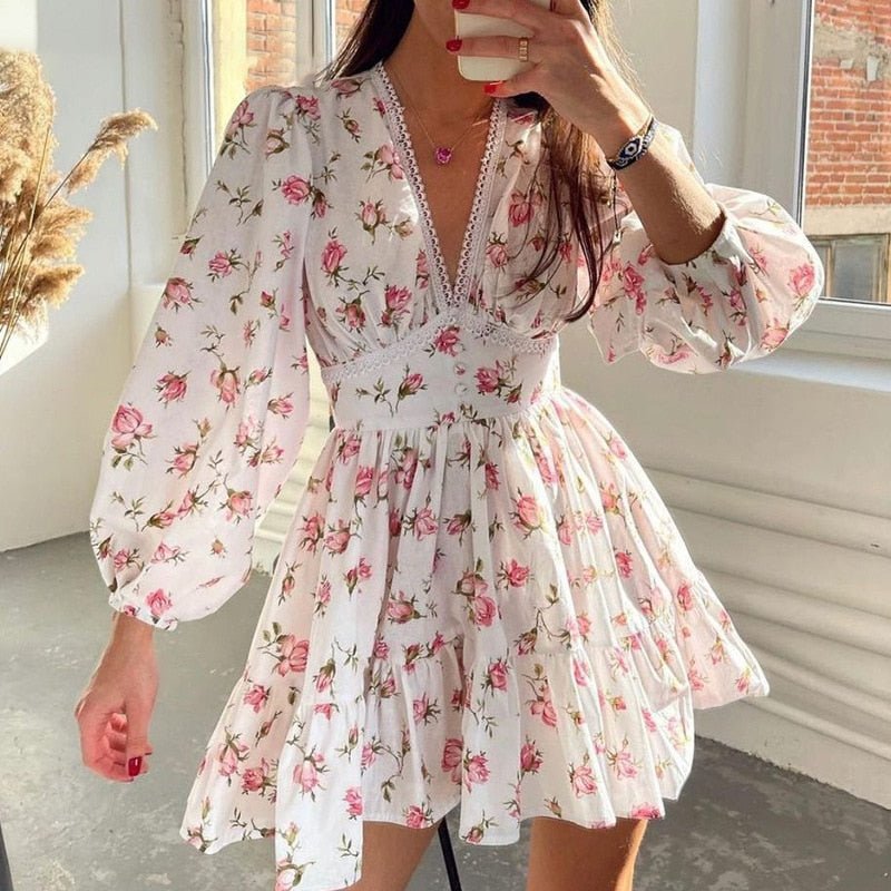 Minivestido floral de encaje Lottie