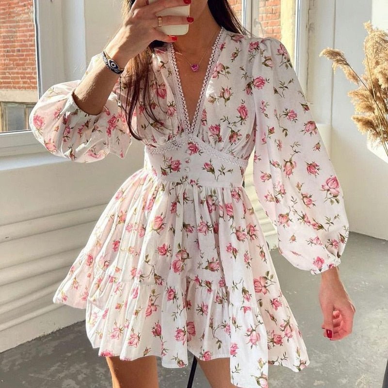 Minivestido floral de encaje Lottie