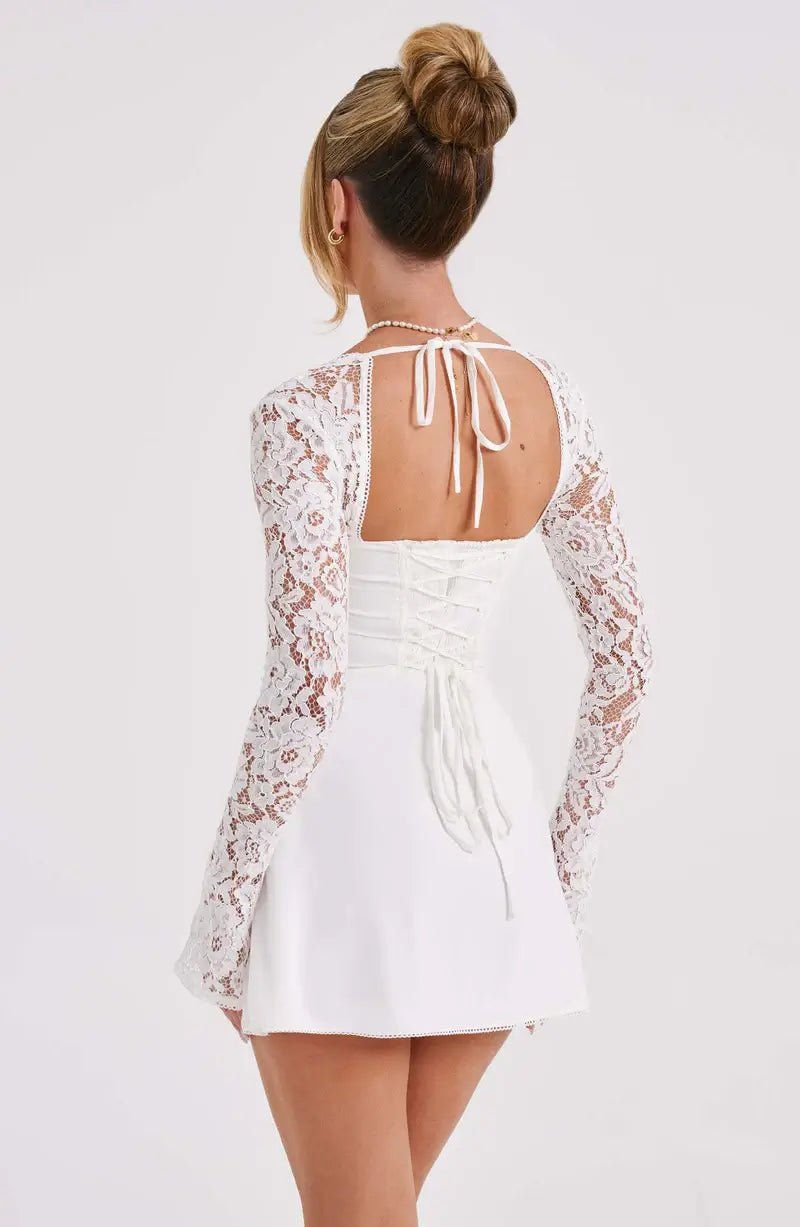 Vestido mini Louise con detalles de encaje