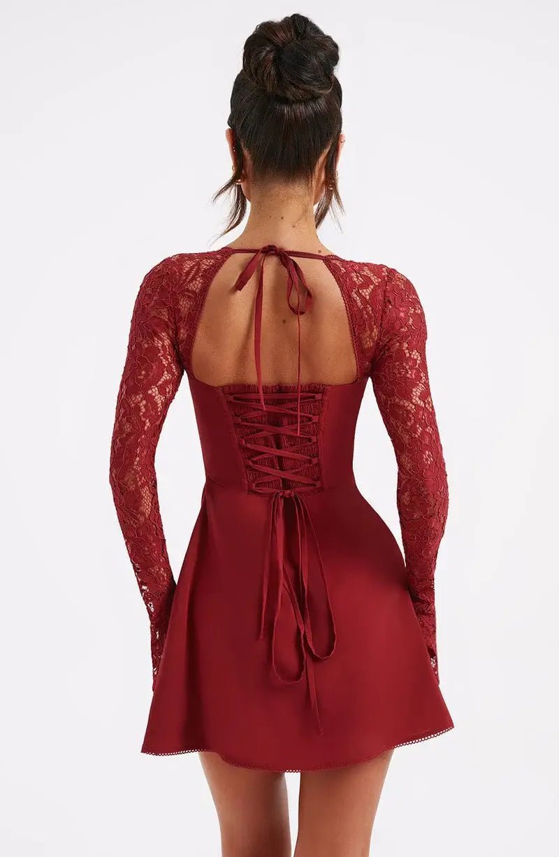 Vestido mini Louise con detalles de encaje