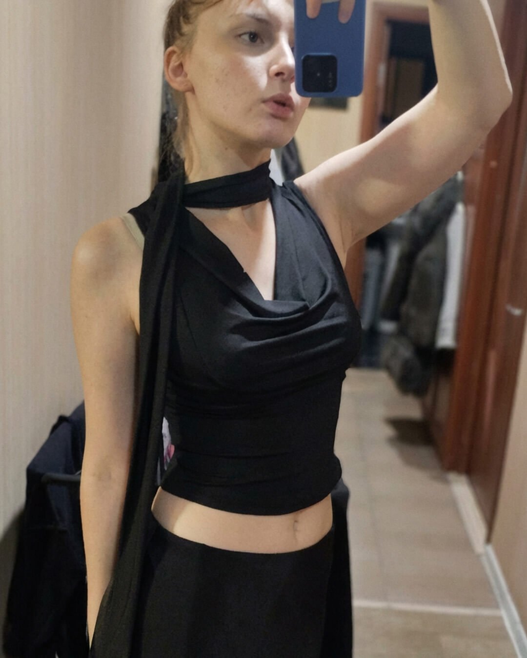 Top sin mangas con lazo en el cuello Lydia