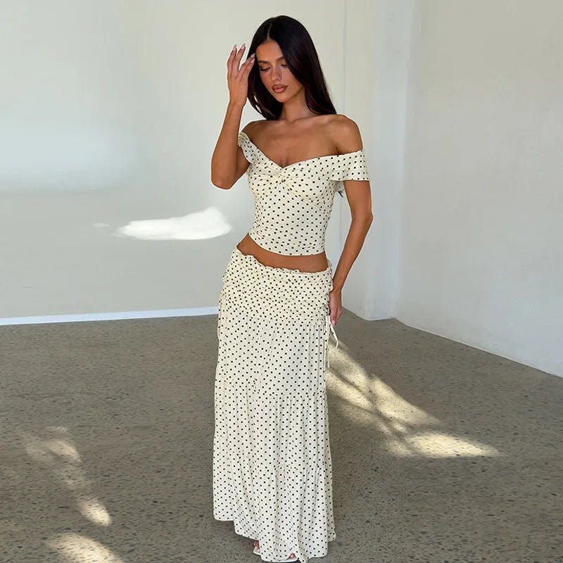 Conjunto de top corto y falda con hombros descubiertos Maisie
