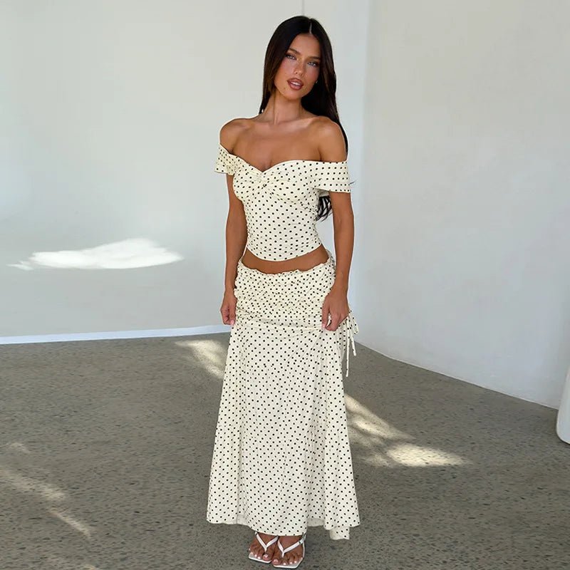 Conjunto de top corto y falda con hombros descubiertos Maisie