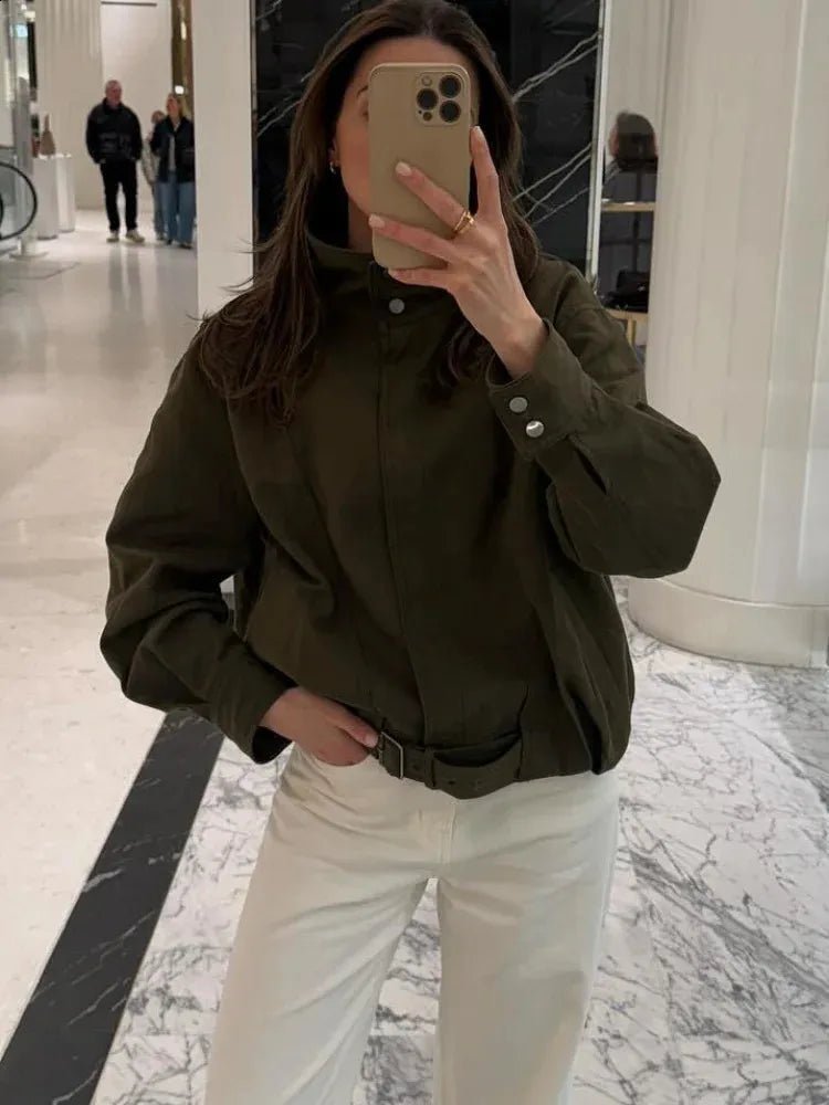 Chaqueta bomber Margot con cinturón y hebilla