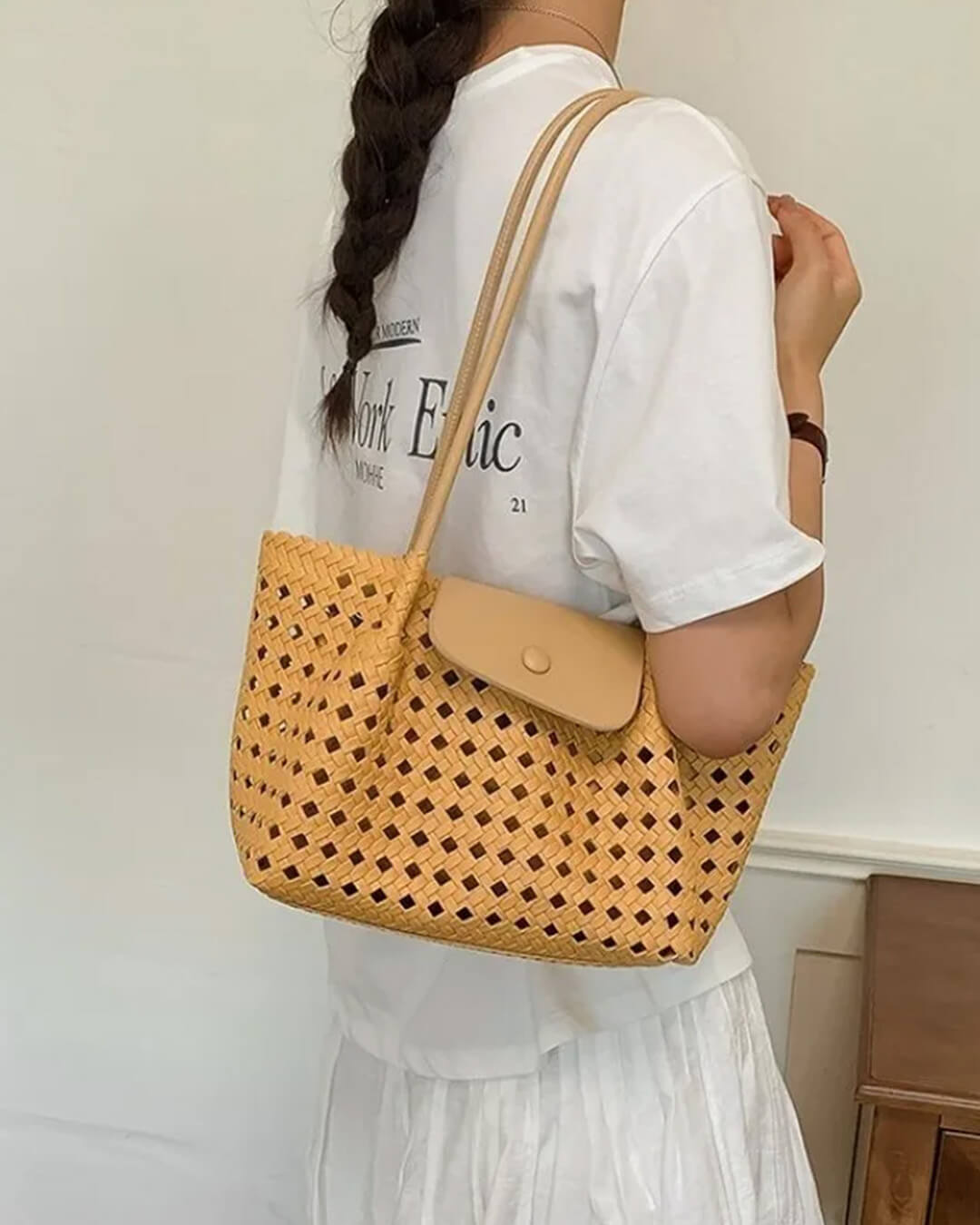 Bolso de hombro con relieve Marina