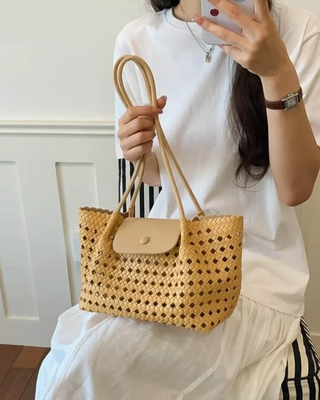 Bolso de hombro con relieve Marina