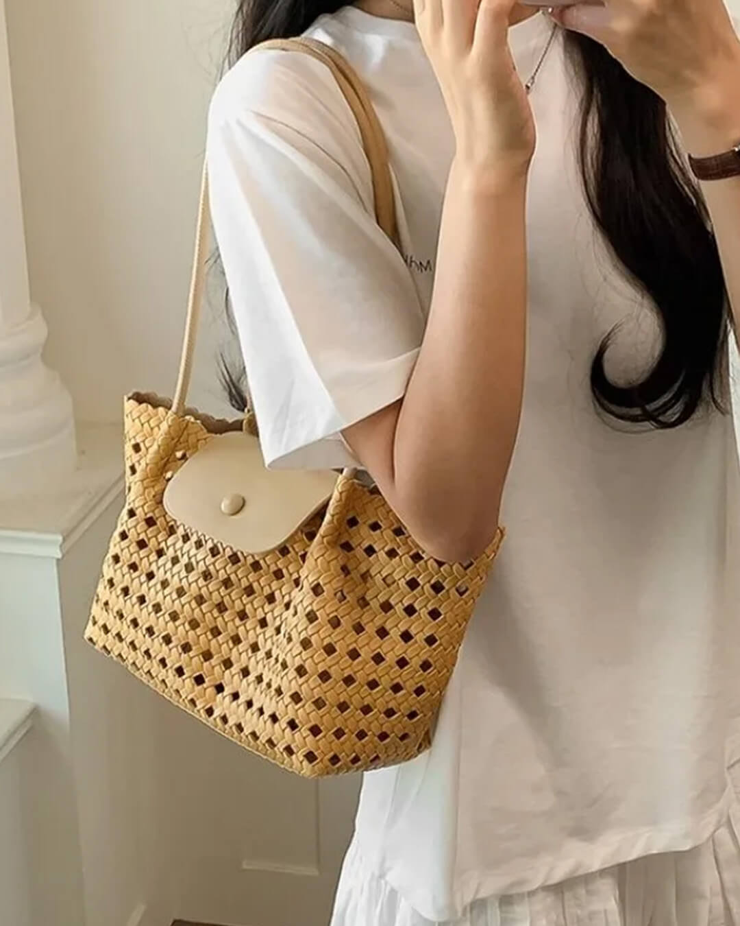 Bolso de hombro con relieve Marina