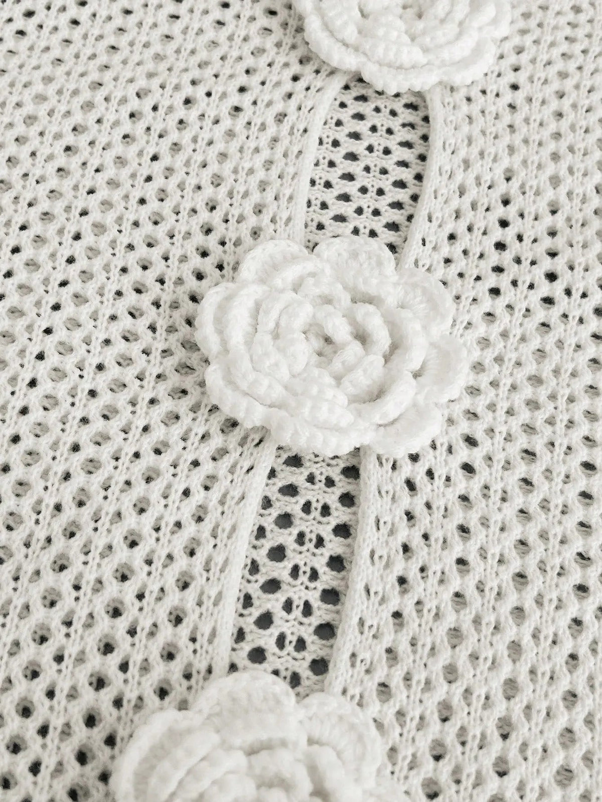 Prenda de crochet con flores para cubrir Marley