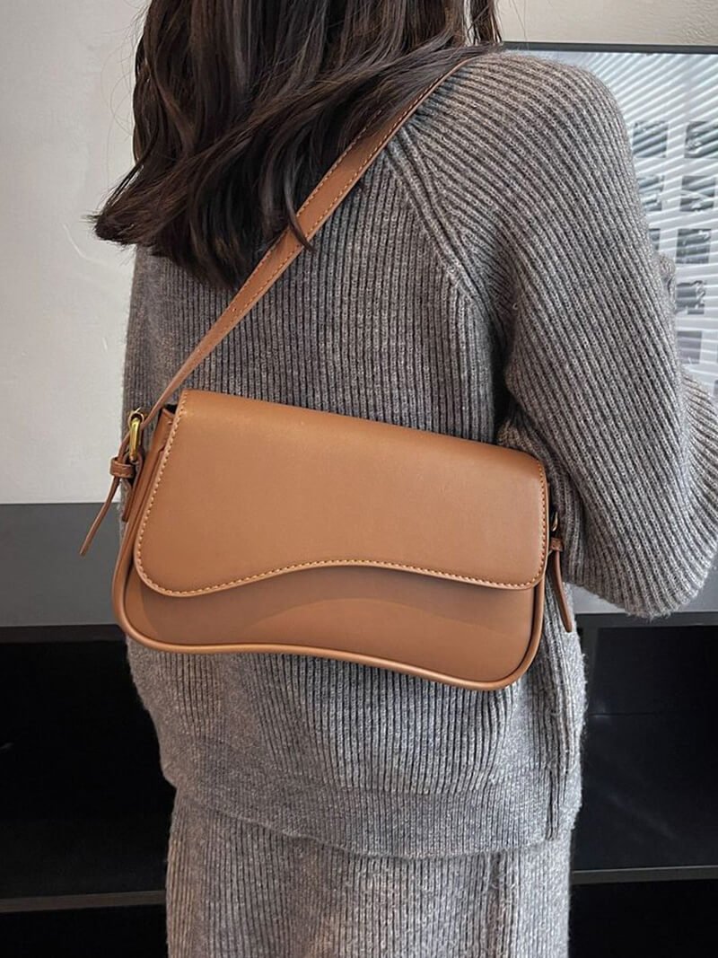 Bolso de hombro tipo saddle Mila