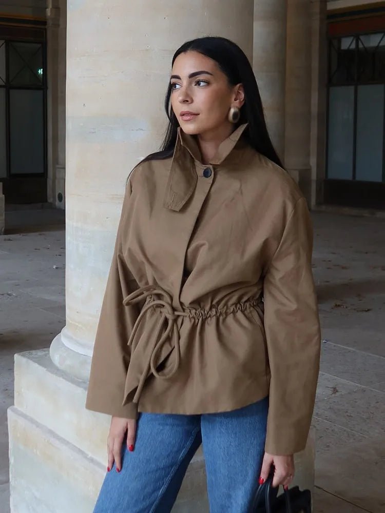 Chaqueta Minerva con cordones y cordón ajustable