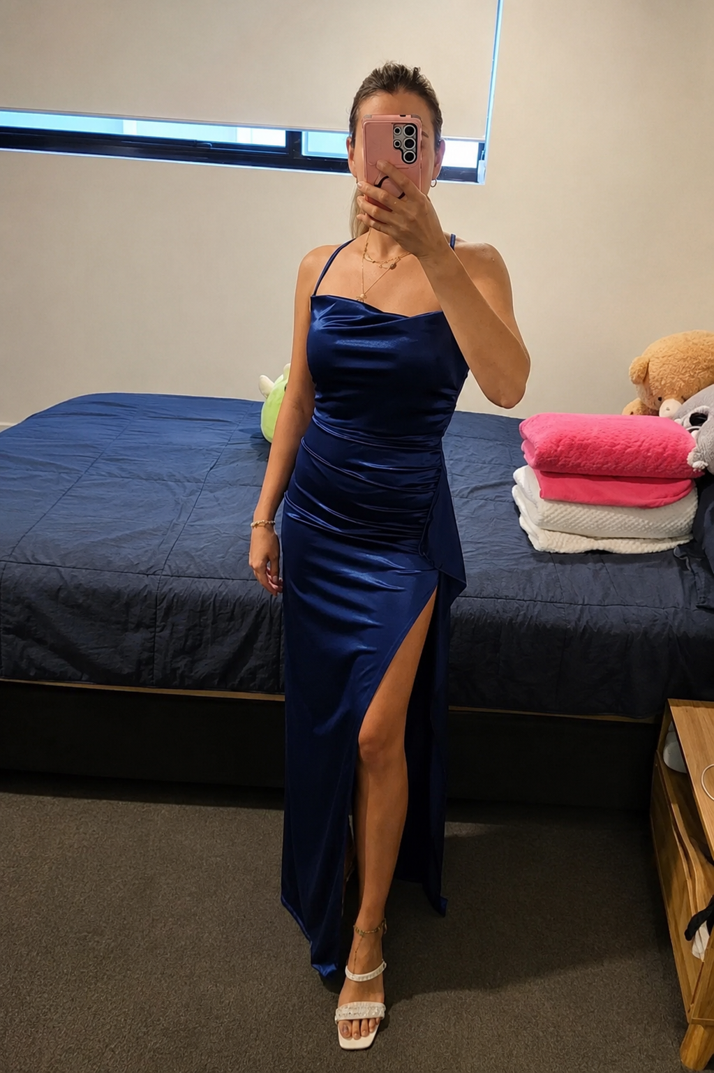 Maxivestido satinado con espalda descubierta Miranda