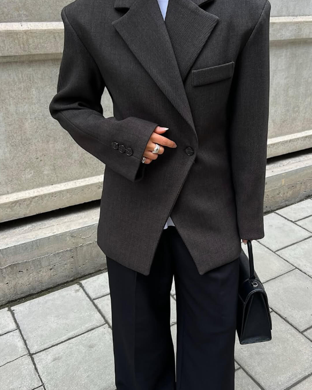 Blazer entallado con solapa de muesca Myrna