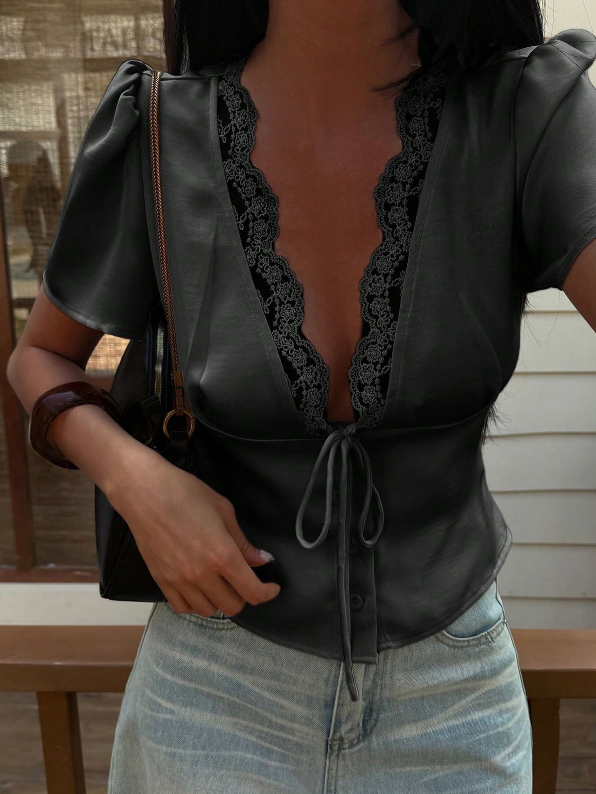 Blusa de satén con encaje Nathalie