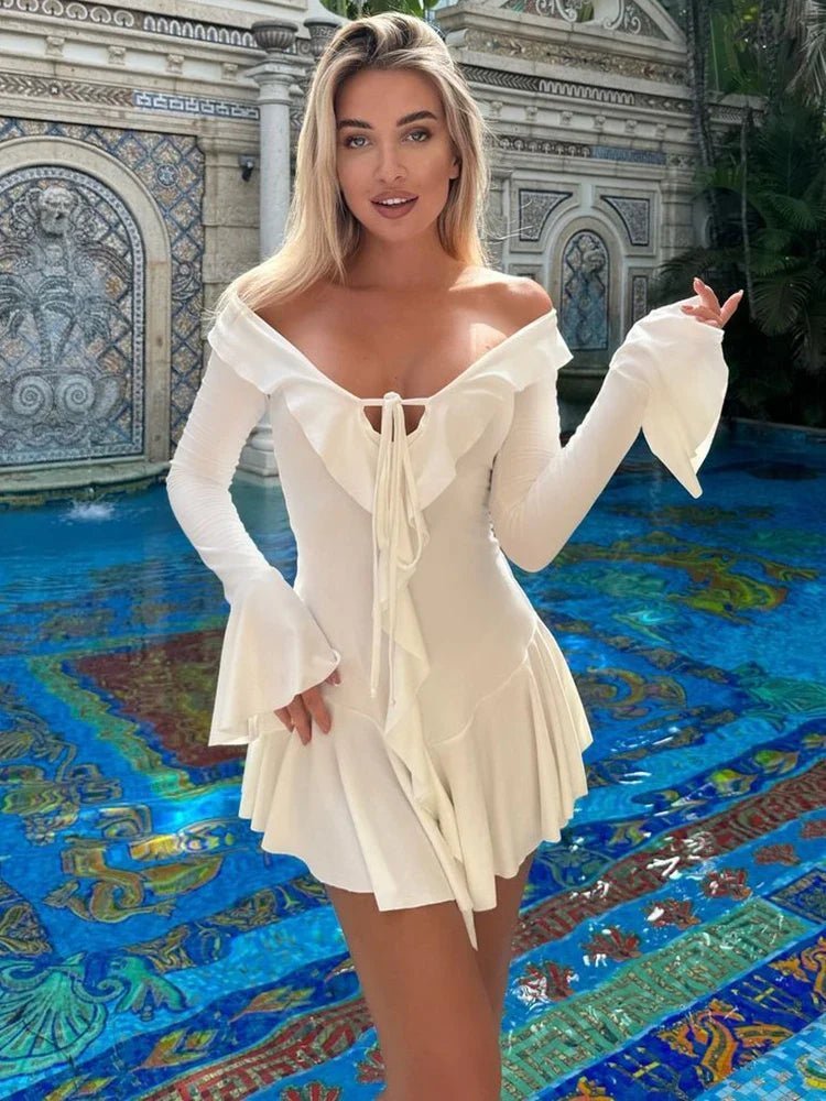 Minivestido con volantes y escote en V Nicole
