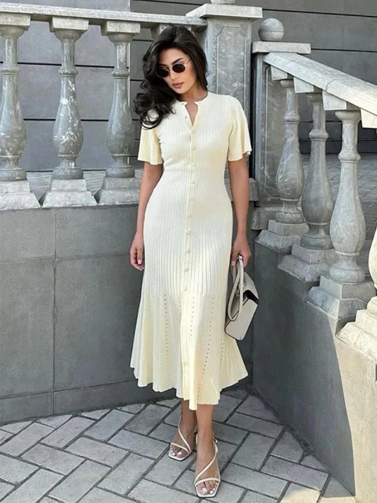 Vestido midi de punto plisado Ninon con mangas acampanadas