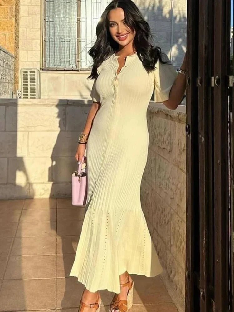 Vestido midi de punto plisado Ninon con mangas acampanadas