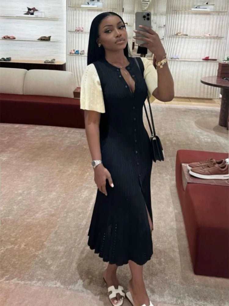 Vestido midi de punto plisado Ninon con mangas acampanadas
