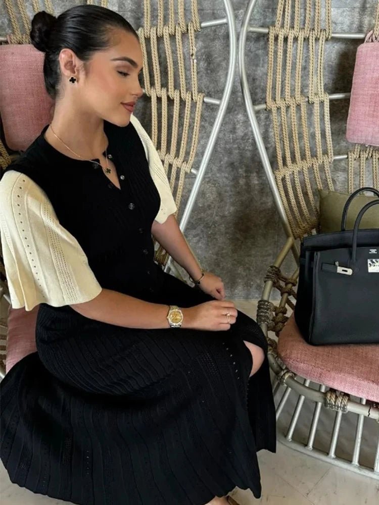 Vestido midi de punto plisado Ninon con mangas acampanadas